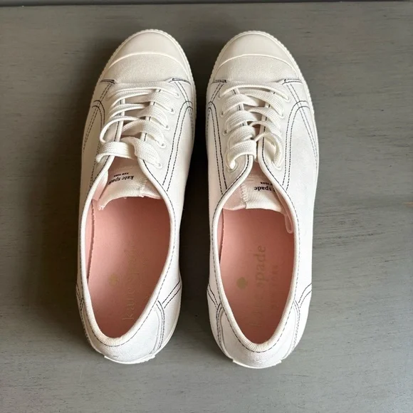 Kate Spade New York Tommi White Low Top Sneakers Shoes Women 8.5 Classic NWOT